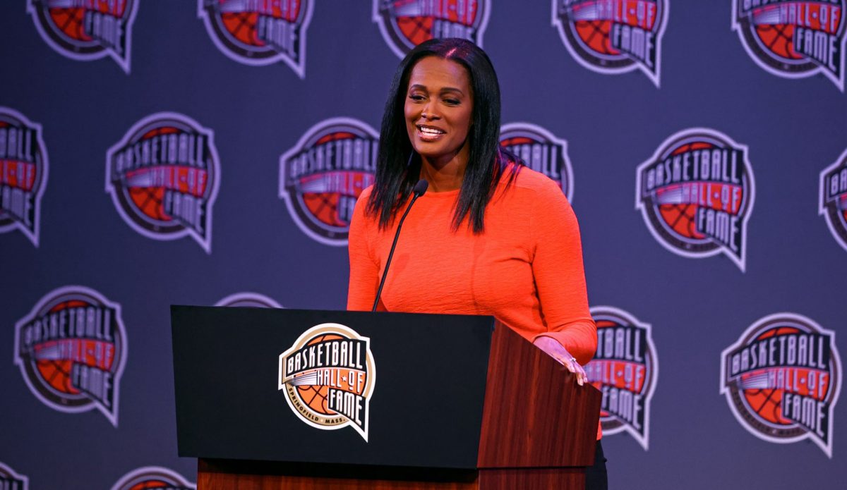 Sparks Front Office Shake-Up: Swin Cash for GM?