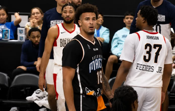 Pacers bring back Jalen Slawson