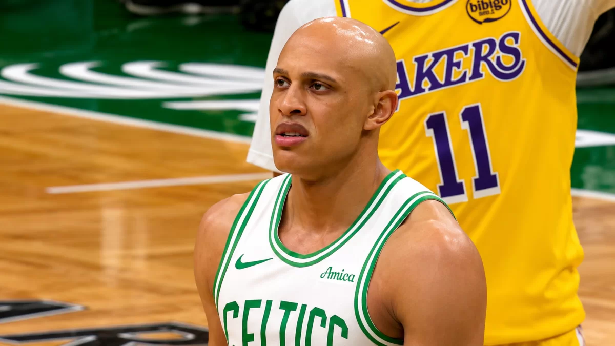 Jordan Walsh signs extension with Celtics