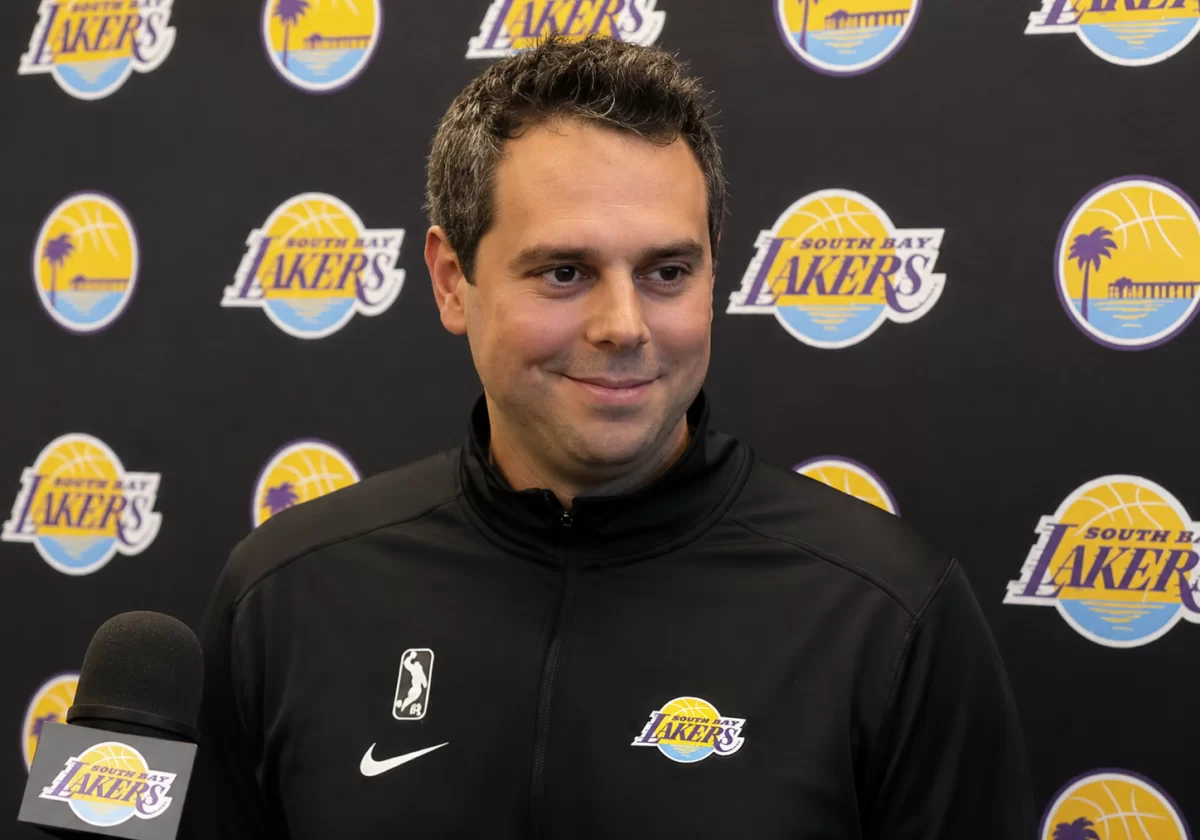 Lakers promote Zach Guthrie to assistant coach