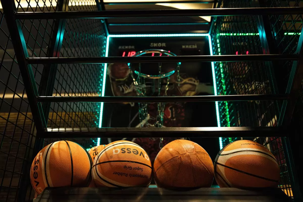 Basketball Content Overload Drowns Fans – Can AI Deliver Your Perfect Game?