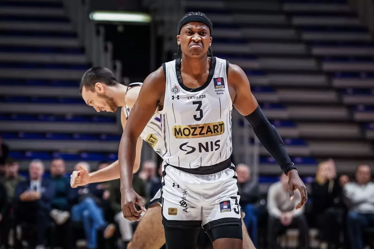 Paris Basketball signs Frank Ntilikina