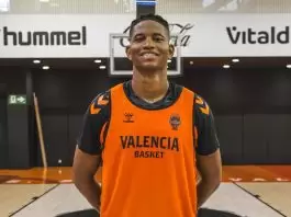 Valencia brings back Jasiel Rivero