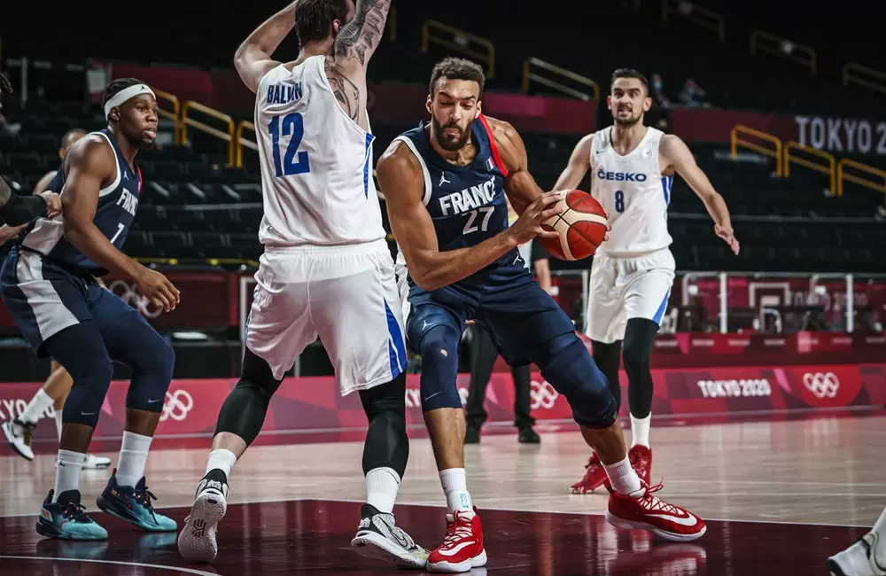 Victor Wembanyama enjoys playing alongside Rudy Gobert