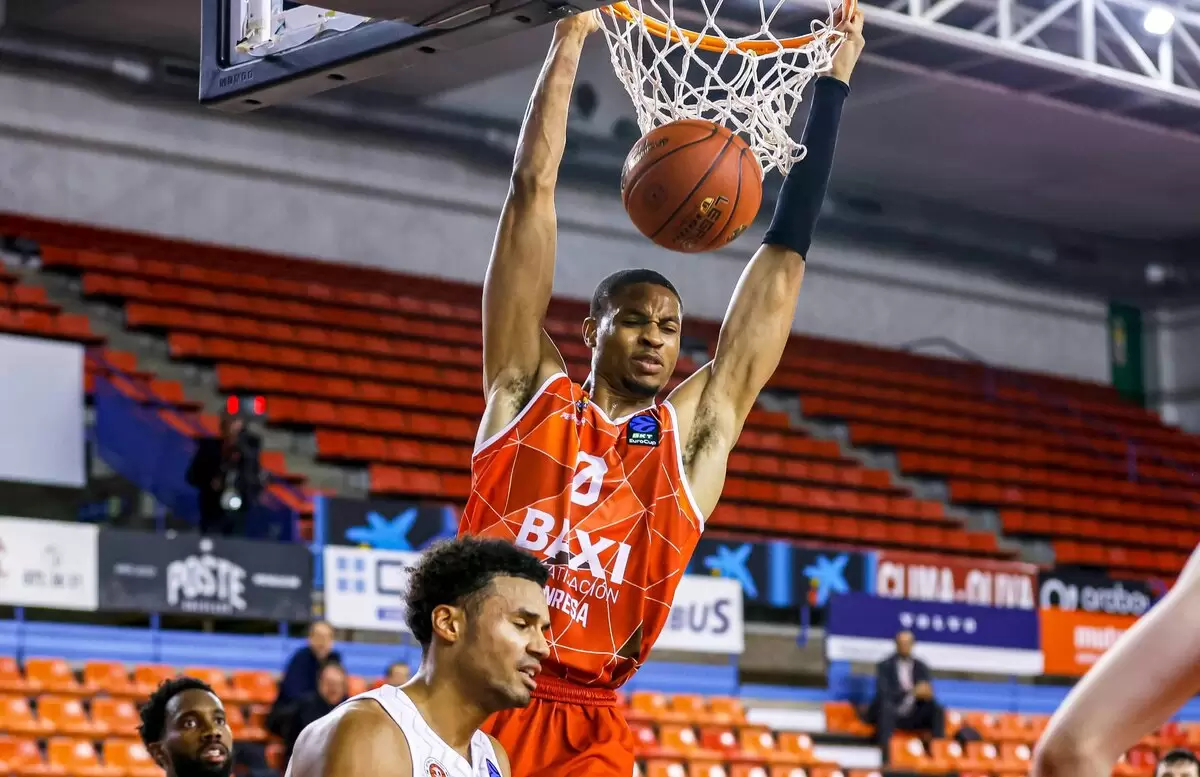 Zalgiris signs shot-blocker Kaodirichi Akobundu-Ehiogu