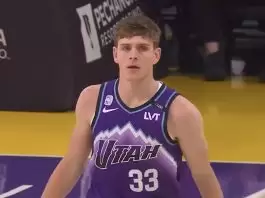 Celtics sign Hayden Gray