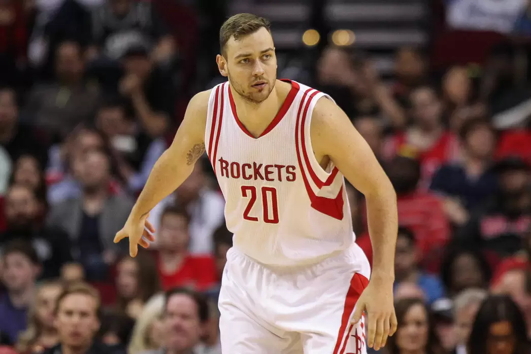 PAOK closing in on Donatas Motiejunas signing