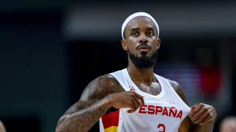Lorenzo Brown sends message amid Milano uncertainty