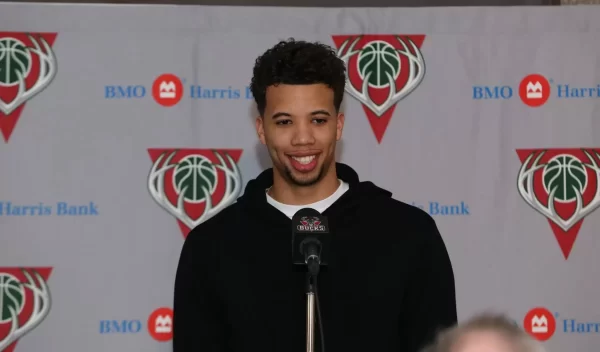 Michael Carter-Williams returns to basketball in new role