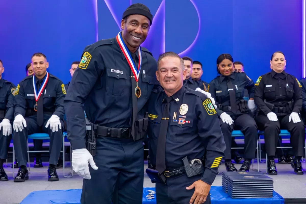 Amar’e Stoudemire graduates from police academy, begins new career