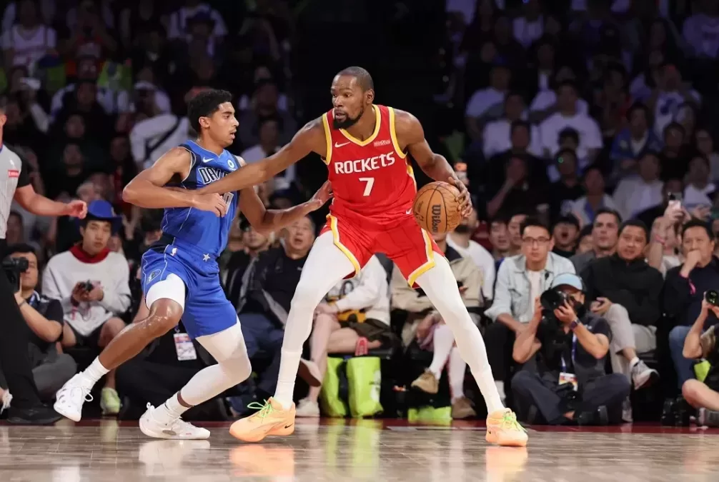 Rockets dominate Mavericks in Macao